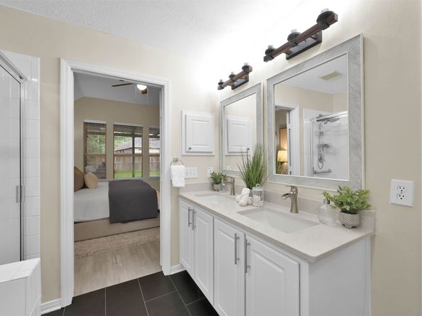 43 WRENS SONG Place, The Woodlands TX 77382