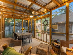 182 Sandpebble Drive, The Woodlands TX 77381