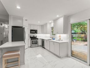 182 Sandpebble Drive, The Woodlands TX 77381