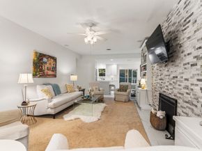 182 Sandpebble Drive, The Woodlands TX 77381