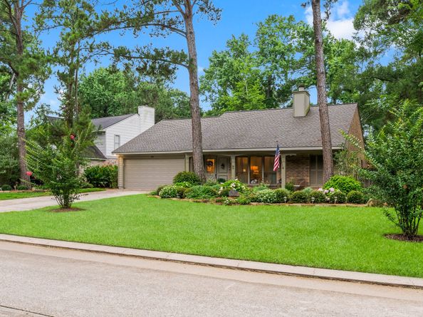 182 Sandpebble Drive, The Woodlands TX 77381