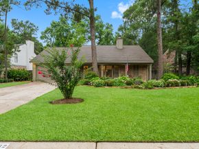 182 Sandpebble Drive, The Woodlands TX 77381