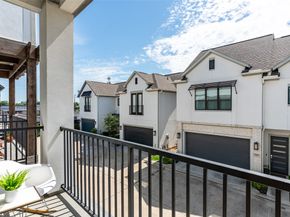 1747 Ojeman Spring Lane, Houston TX 77055