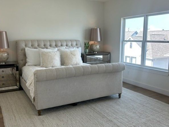 1747 Ojeman Spring Lane, Houston TX 77055