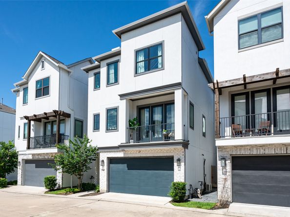 1747 Ojeman Spring Lane, Houston TX 77055