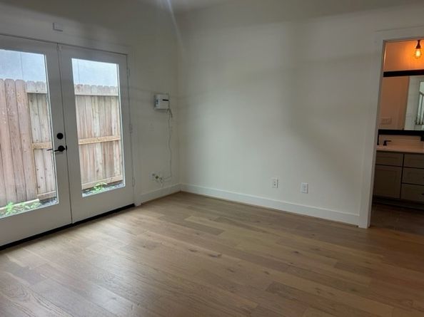 1747 Ojeman Spring Lane, Houston TX 77055