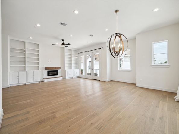 1747 Ojeman Spring Lane, Houston TX 77055