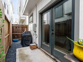 1747 Ojeman Spring Lane, Houston TX 77055