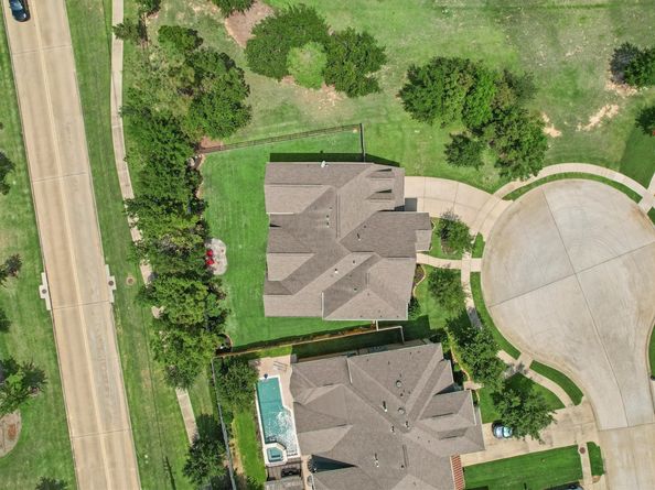 19023 Wild Thornberry Drive, Tomball TX 77377