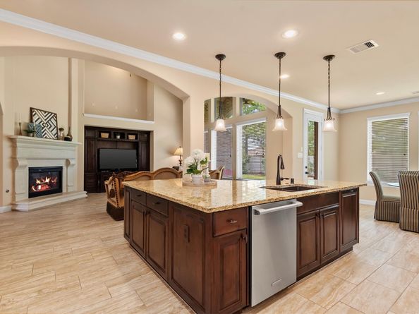 19023 Wild Thornberry Drive, Tomball TX 77377