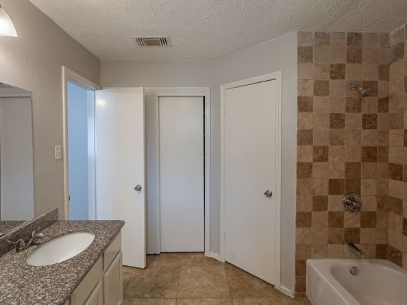 11714 Welshpool Glen Drive, Houston TX 77066