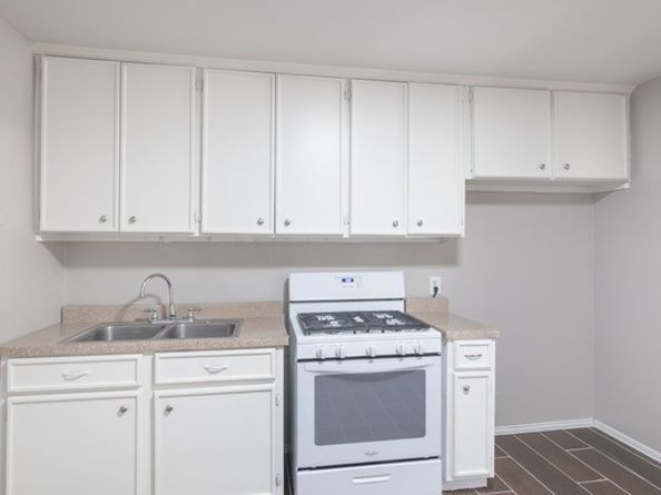 3322 Mccrarey Drive, Houston TX 77088