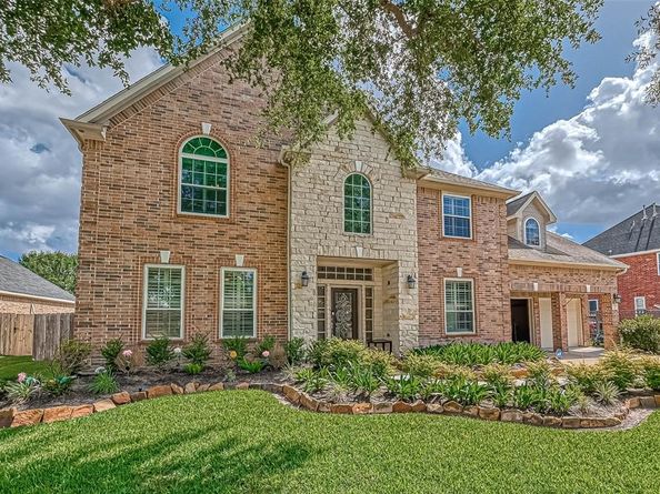 13311 Barbstone Drive, Houston TX 77044