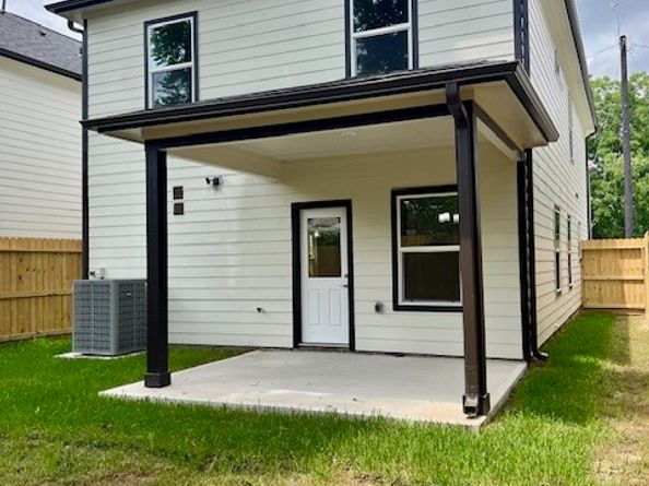 10516 Exeter Street, Houston TX 77093