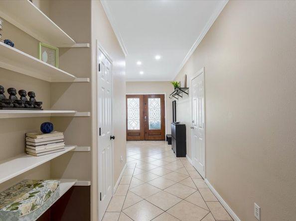 5343 Oak Cove Drive, Houston TX 77091