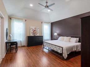 5343 Oak Cove Drive, Houston TX 77091