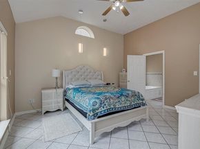 8422 Tavenor Lane, Houston TX 77075