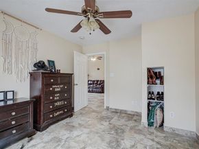 8422 Tavenor Lane, Houston TX 77075