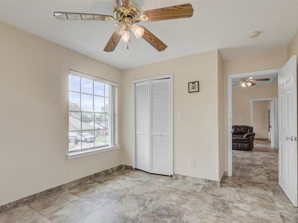 8422 Tavenor Lane, Houston TX 77075