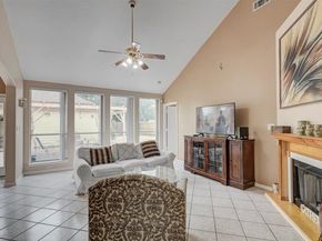 8422 Tavenor Lane, Houston TX 77075