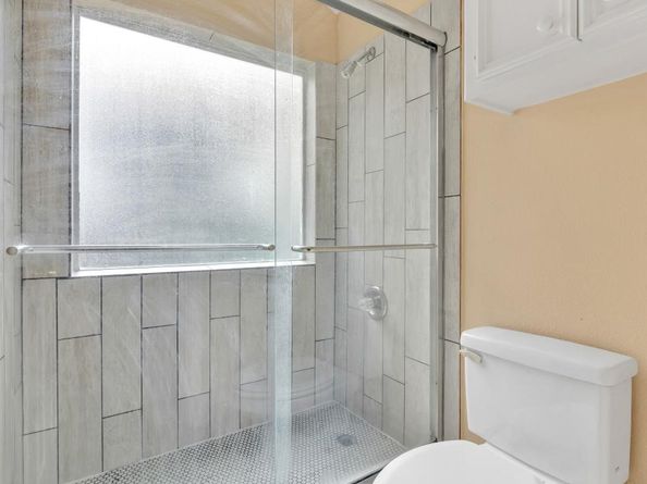 8422 Tavenor Lane, Houston TX 77075