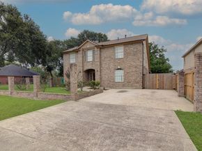 8422 Tavenor Lane, Houston TX 77075