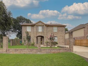 8422 Tavenor Lane