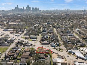 4110 N Main Street, Houston TX 77009