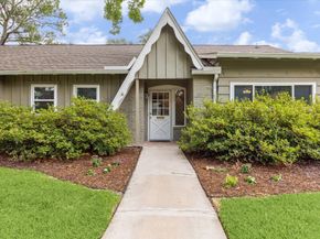 10050 Locke Lane Lane, Houston TX 77042