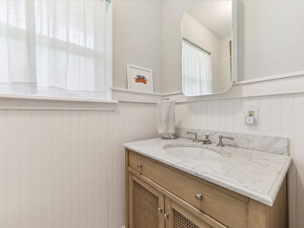10050 Locke Lane Lane, Houston TX 77042