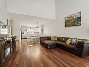 2911 Clay Street, Houston TX 77003