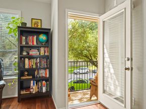 2911 Clay Street, Houston TX 77003