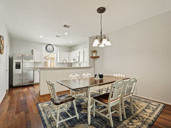 2911 Clay Street, Houston TX 77003