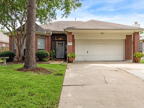 17227 Horsetooth Canyon Drive, Houston TX 77095