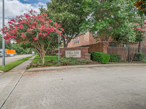 1514 Olive Park, Houston TX 77077