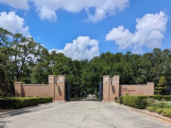 4319 Roseland Street, Houston TX 77006
