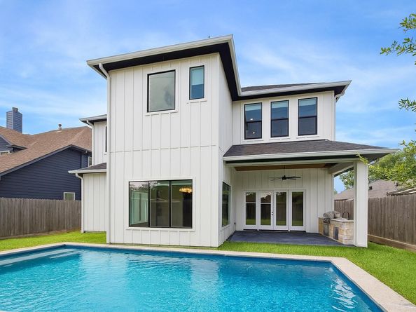1419 Candlelight Lane, Houston TX 77018