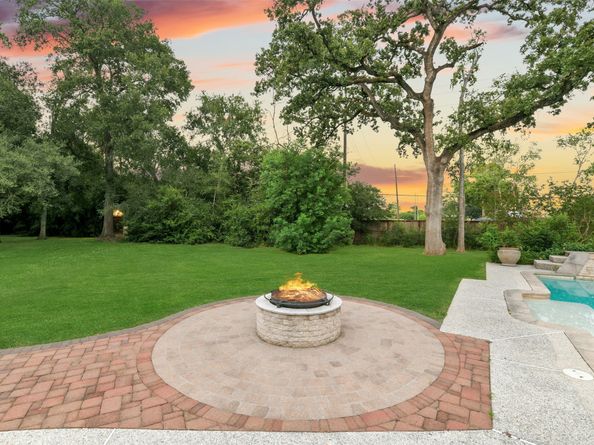11310 Glenora Drive, Houston TX 77065