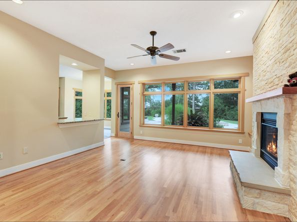 11310 Glenora Drive, Houston TX 77065