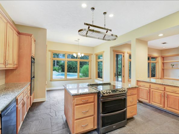 11310 Glenora Drive, Houston TX 77065
