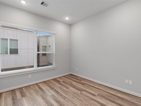 613 Thornton Oaks Lane, Houston TX 77018