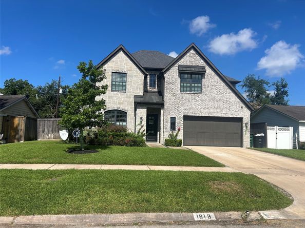 8518 Montridge Drive, Houston TX 77055