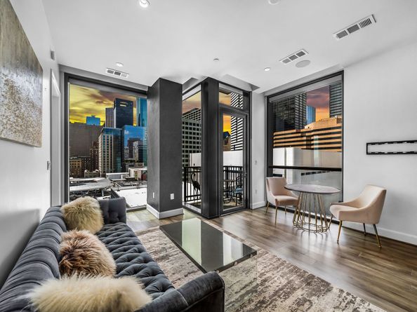 1211 Caroline Street 1109, Houston TX 77002