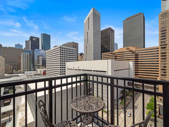 1211 Caroline Street 1109, Houston TX 77002