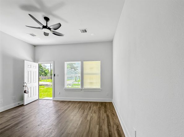 7993 Attwater Street, Houston TX 77028