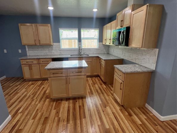 7613 Lady Street, Houston TX 77021