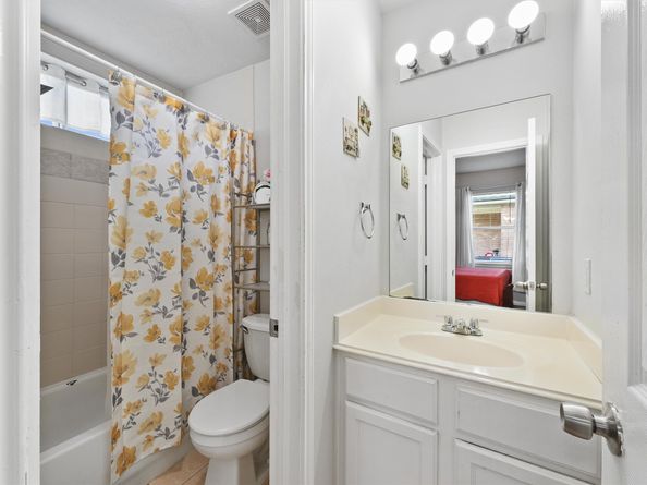 8903 Freeland Street, Houston TX 77075