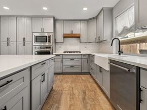 214 W Misty Dawn Drive, The Woodlands TX 77385