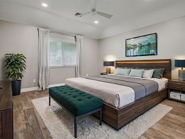 214 W Misty Dawn Drive, The Woodlands TX 77385