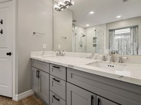 214 W Misty Dawn Drive, The Woodlands TX 77385